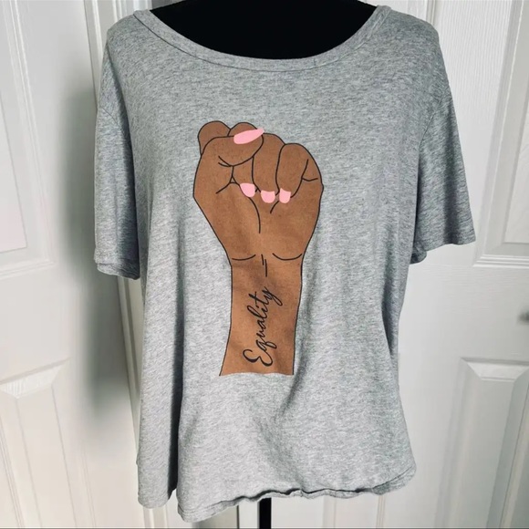 Grey Scoopneck Equality Graphic T-Shirt Size 1X - Picture 1 of 7